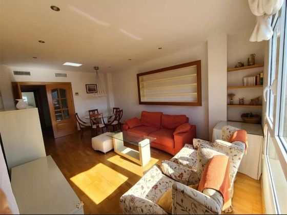 Foto 2 de Alquiler de piso en Nueva Andalucía de 3 habitaciones con terraza y garaje