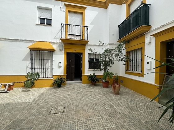 Foto 2 de Casa en venda a calle Huerta Gavira de 4 habitacions i 116 m²