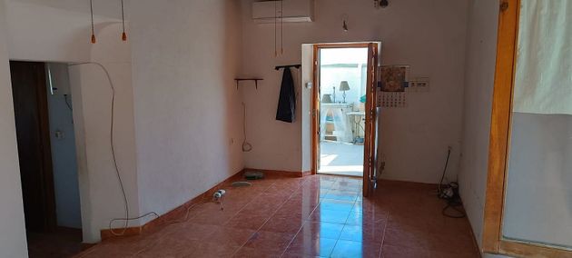 Foto 2 de Chalet en venta en Alhama de Almería de 2 habitaciones con terraza y jardín