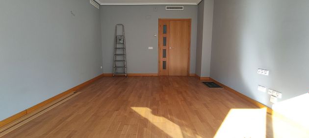 Foto 2 de Venta de piso en Les Boqueres-Zona norte de 3 habitaciones con garaje y aire acondicionado