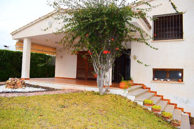 Foto 1 de Chalet en venta en Curva - Heliópolis de 3 habitaciones con terraza y garaje