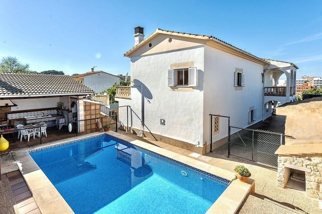 Foto 1 de Xalet en venda a Can Pastilla - Les Meravelles - S'Arenal de 6 habitacions amb terrassa i piscina