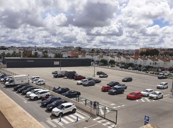 Foto 2 de Alquiler de terreno en avenida El Torno de 9213 m²
