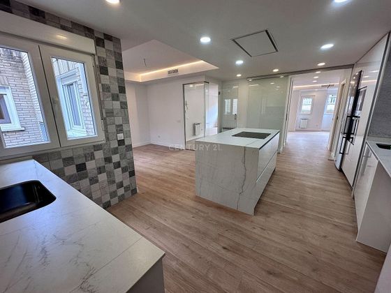 Foto 1 de Àtic en venda a Nuevos Ministerios - Ríos Rosas de 5 habitacions amb terrassa i piscina