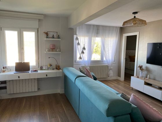 Foto 1 de Pis en venda a Muskiz de 2 habitacions amb terrassa i balcó