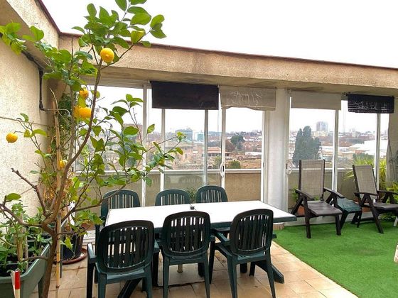 Foto 1 de Àtic en venda a Can Feu - Can Gambús - Hostafrancs de 4 habitacions amb terrassa i aire acondicionat