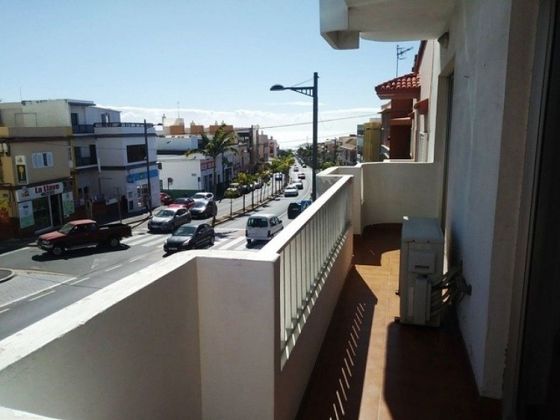Foto 1 de Piso en venta en San Isidro de 3 habitaciones con terraza y garaje