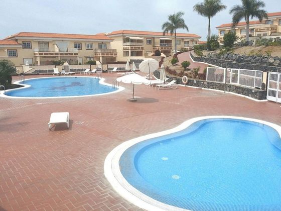Foto 1 de Piso en venta en Chayofa - Las Camellas de 2 habitaciones con terraza y piscina