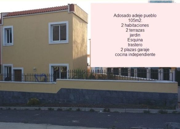 Foto 2 de Casa adossada en venda a Adeje ciudad de 2 habitacions amb terrassa i garatge