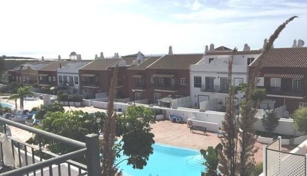 Foto 1 de Venta de casa en Las Chafiras de 3 habitaciones con terraza y piscina