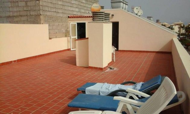 Foto 1 de Àtic en venda a Guía de Isora interior de 3 habitacions amb terrassa i garatge