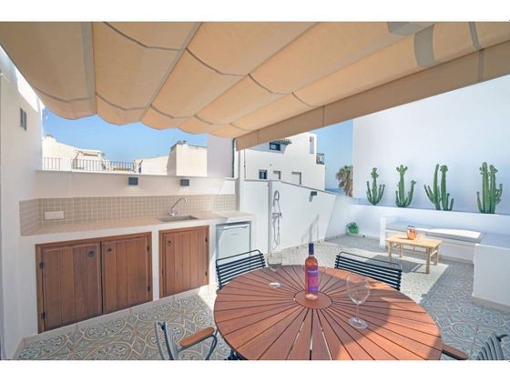 Foto 2 de Casa en venda a Capuchinos de 2 habitacions amb terrassa i aire acondicionat