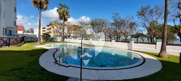Foto 2 de Pis en venda a El Chorrillo - El Molino de 3 habitacions amb terrassa i piscina