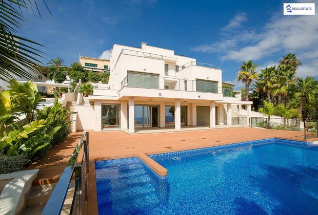 Foto 1 de Casa en venda a El Portet - Pla de Mar de 4 habitacions amb terrassa i piscina