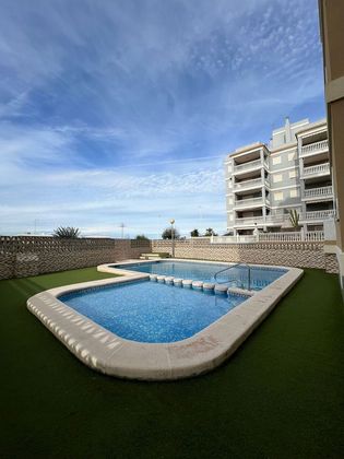 Foto 2 de Piso en venta en avenida De la Loteria de 3 habitaciones con terraza y piscina