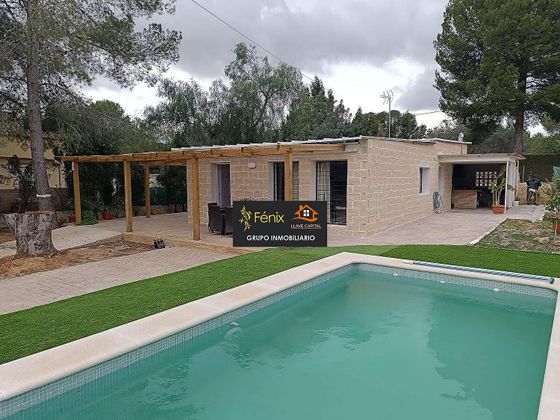 Foto 1 de Venta de chalet en Olocau de 3 habitaciones con terraza y piscina