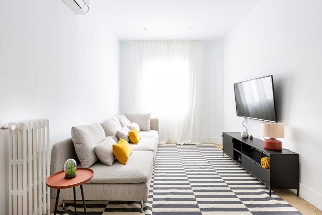 Foto 1 de Alquiler de piso en calle De Jaime El Conquistador de 4 habitaciones con muebles y aire acondicionado