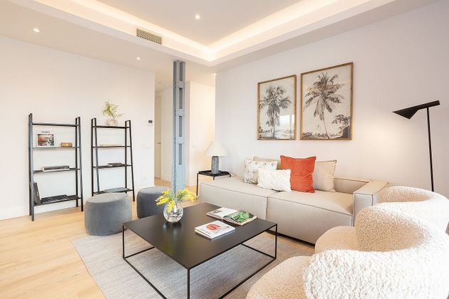 Foto 2 de Alquiler de piso en calle Del General Pardiñas de 3 habitaciones con muebles y aire acondicionado