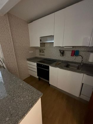 Foto 2 de Alquiler de piso en calle De Tomàs Ortuño de 4 habitaciones con terraza y muebles