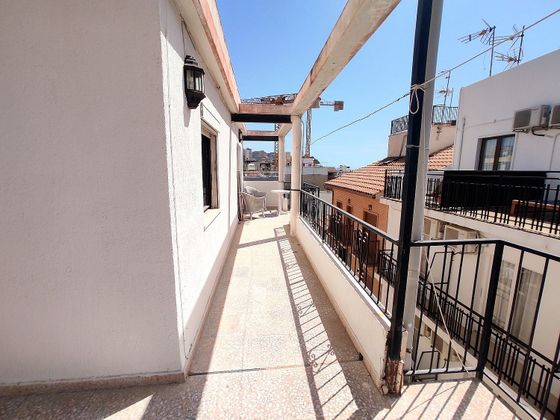 Foto 2 de Ático en venta en calle Las Redes de 2 habitaciones con terraza y aire acondicionado