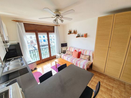 Foto 2 de Alquiler de piso en calle Portofino de 1 habitación con muebles y balcón