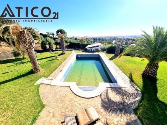 Foto 2 de Xalet en venda a Ctra de Sevilla - Ronda sur de 5 habitacions amb terrassa i piscina