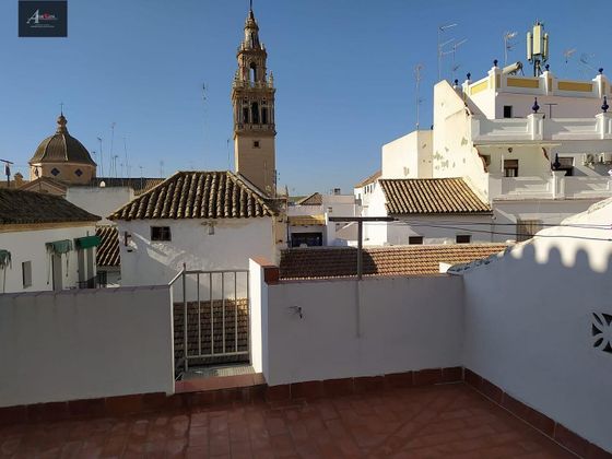 Foto 1 de Chalet en venta en Écija de 5 habitaciones con terraza y balcón