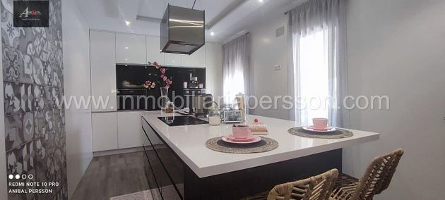 Foto 2 de Piso en venta en Écija de 3 habitaciones con balcón y aire acondicionado