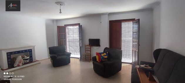 Foto 2 de Piso en venta en Écija de 4 habitaciones con terraza y garaje