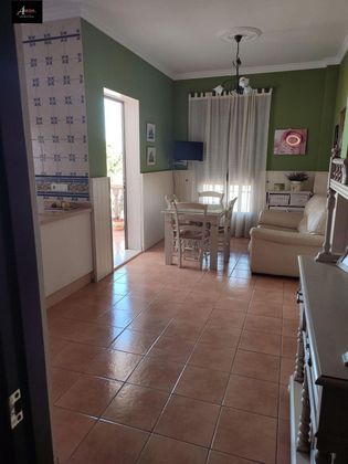 Foto 2 de Casa en venta en Cañada Rosal de 4 habitaciones con terraza y aire acondicionado