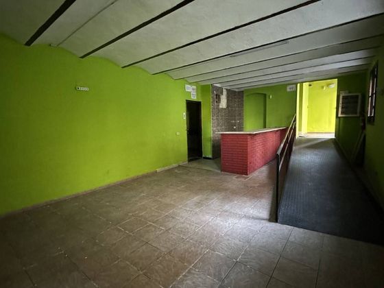 Foto 2 de Alquiler de local en calle Joan Pere Fontanella de 100 m²
