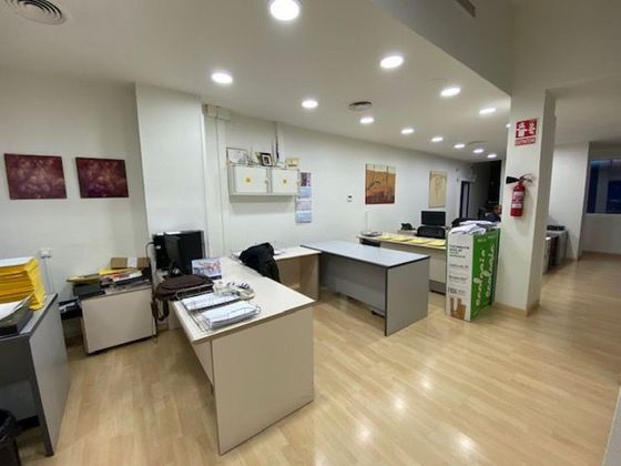 Foto 2 de Oficina en venda a El Poble Sec - Parc de Montjuïc amb terrassa