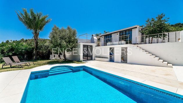 Foto 1 de Xalet en venda a Los Monteros - Bahía de Marbella de 3 habitacions amb terrassa i piscina