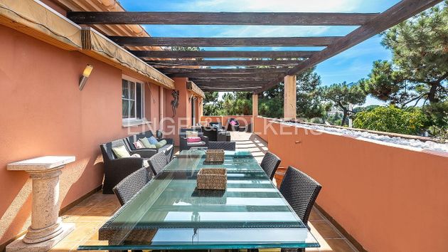 Foto 2 de Ático en venta en Elviria de 2 habitaciones con terraza y piscina