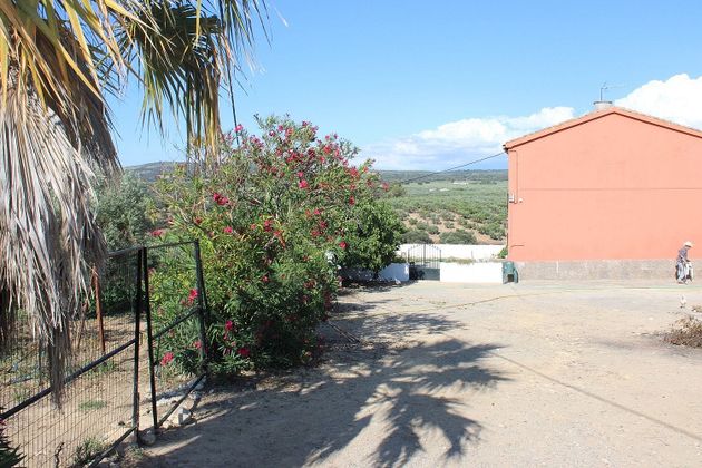 Foto 2 de Chalet en venta en Setenil de las Bodegas de 3 habitaciones con terraza y piscina