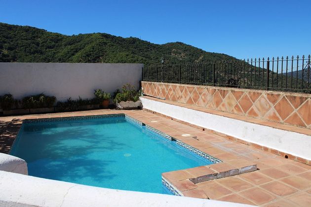 Foto 1 de Xalet en venda a Jubrique de 5 habitacions amb terrassa i piscina