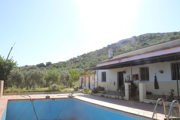 Foto 2 de Chalet en venta en Gastor (El) de 3 habitaciones con terraza y piscina
