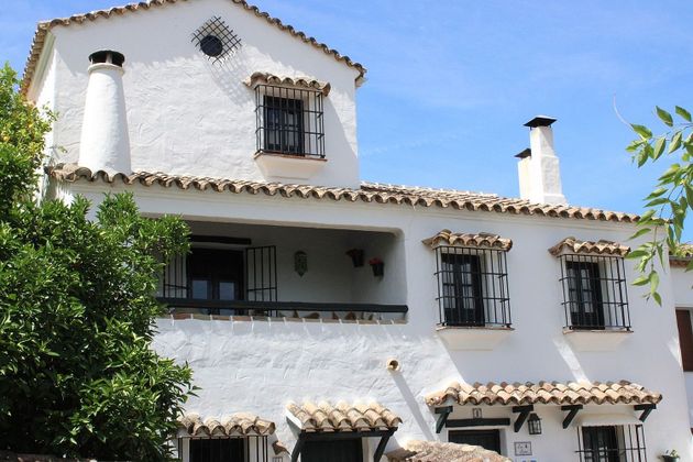 Foto 1 de Casa adossada en venda a Zahara de 7 habitacions amb terrassa i balcó