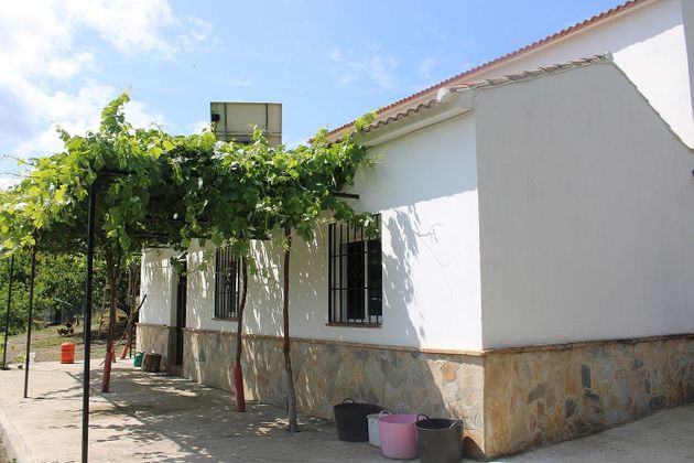 Foto 2 de Chalet en venta en Cartajima de 3 habitaciones con terraza y garaje