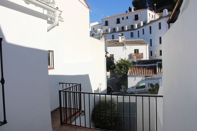 Foto 1 de Casa en venda a Zahara de 3 habitacions amb terrassa i balcó