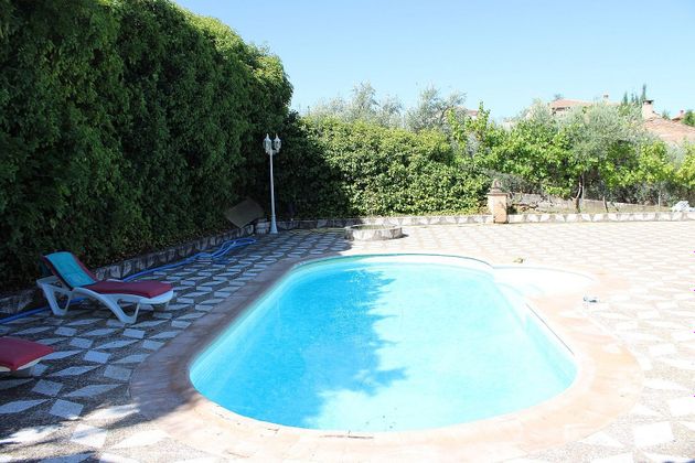 Foto 2 de Chalet en venta en Setenil de las Bodegas de 5 habitaciones con terraza y piscina