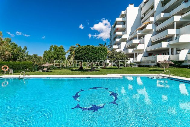Foto 2 de Pis en venda a Guadalmina de 2 habitacions amb terrassa i piscina