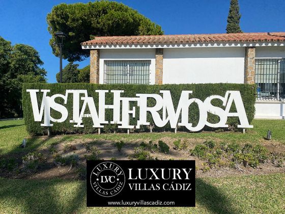Foto 1 de Xalet en venda a Vistahermosa  - Fuentebravía de 5 habitacions amb terrassa i jardí