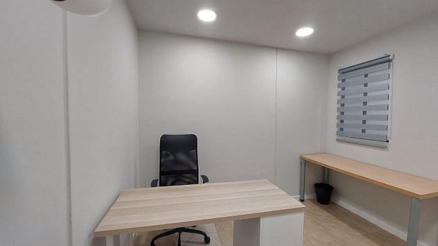 Foto 1 de Oficina en lloguer a Can Feu - Can Gambús - Hostafrancs de 10 m²
