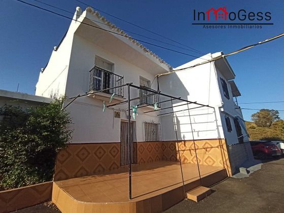 Foto 1 de Casa adossada en venda a Cártama de 4 habitacions amb terrassa i jardí