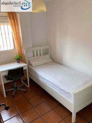 Foto 1 de Alquiler de piso en calle Rio Ebro de 3 habitaciones con muebles y aire acondicionado