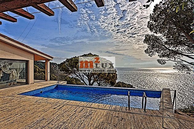 Foto 1 de Xalet en venda a Port Salvi - Puntabrava de 5 habitacions amb terrassa i piscina