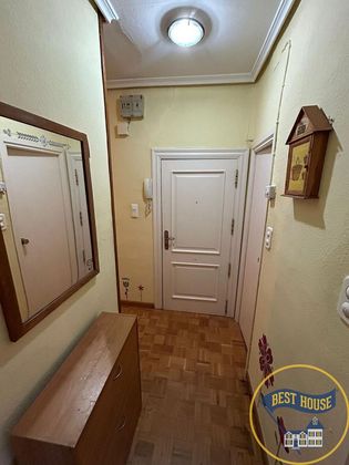 Foto 2 de Venta de piso en Centro - Cuenca de 3 habitaciones con calefacción