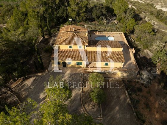 Foto 1 de Venta de casa rural en Montuïri de 5 habitaciones con terraza y piscina