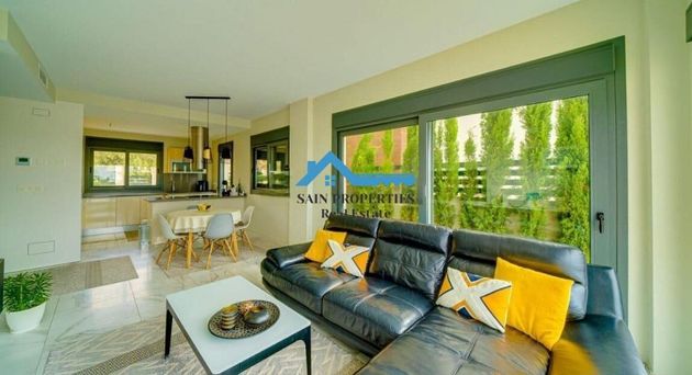 Foto 2 de Xalet en venda a Finestrat pueblo de 3 habitacions amb terrassa i piscina